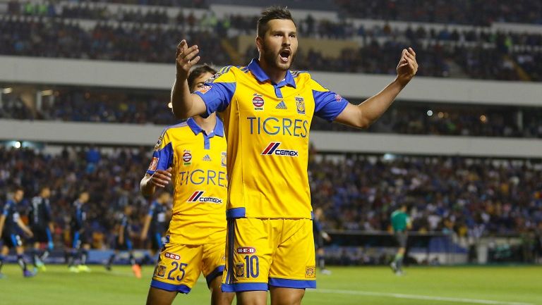 Gignac festeja su gol frente a Querétaro