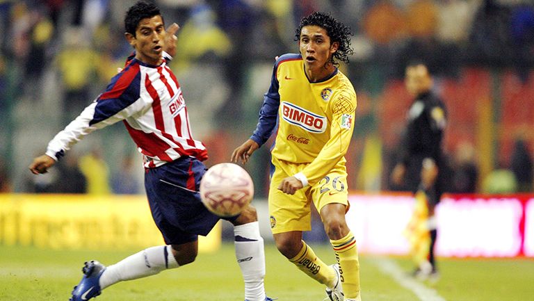 El Torito Silva en el partido de 2007 contra Chivas