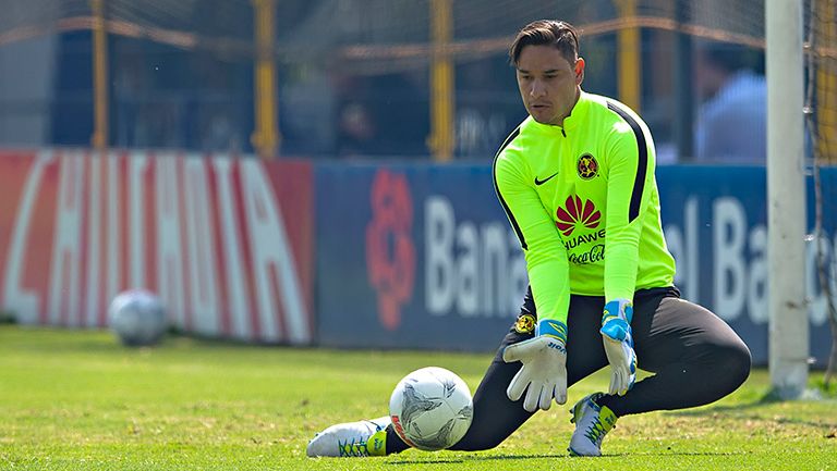 Moi Muñoz, entrenando con el América en Coapa