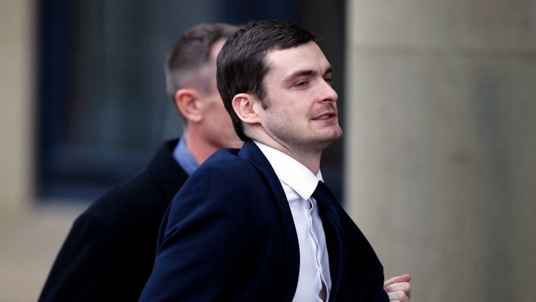 Adam Johnson llegando a Crown Court Bradford, lugar donde podría pagar su sentencia