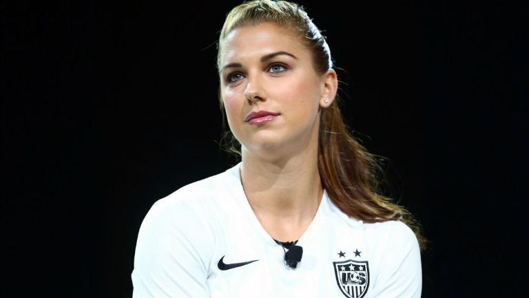 Alex Morgan durante una sesión fotográfica