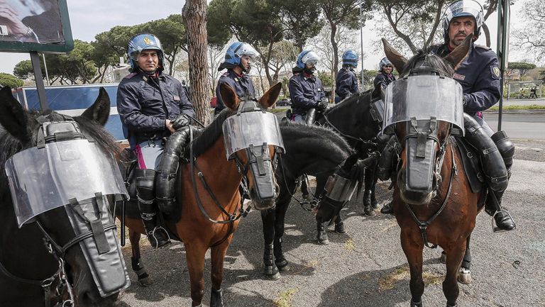 Policias que custodiaron el Lazio vs Roma