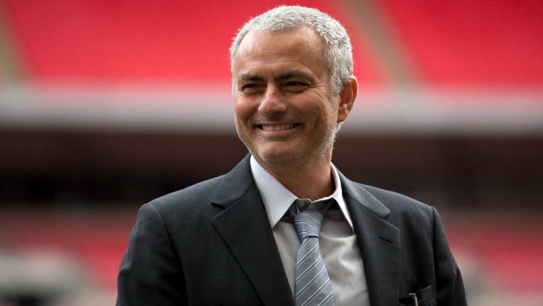 Jose Mourinho en una sesión fotográfica en el Estadio de Wembley