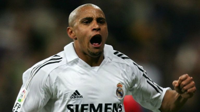 Roberto Carlos festeja una anotación