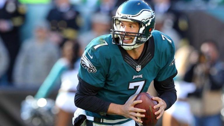 Sam Bradford, quarterback de las Águilas de Filadelfia