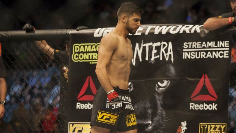 Yair 'Pantera' Rodríguez durante el evento UFC 188