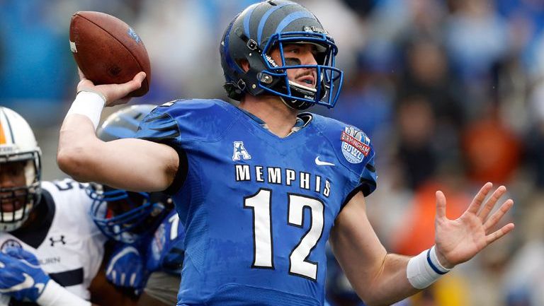 Paxton Lynch, nuevo quarterback de los Broncos