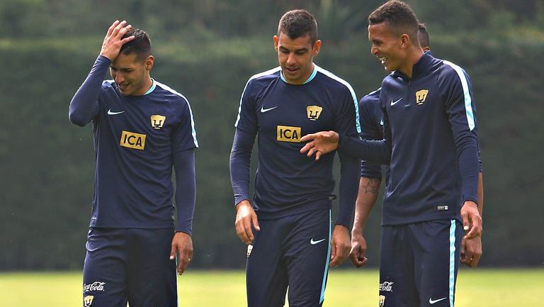 Sosa y Alcoba, en un entrenamiento de Pumas