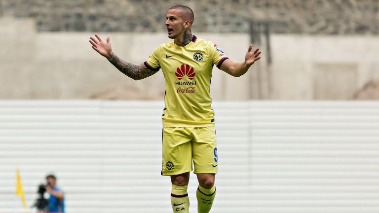 Darío Benedetto, durante un partido con las Águilas del América