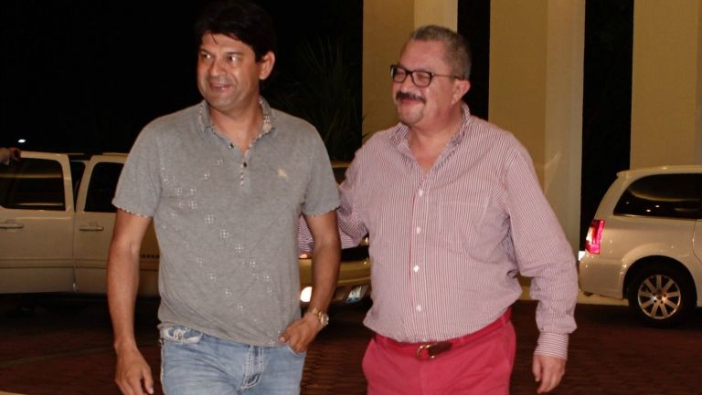 José 'Pepe' Cardozo junto al Presidente de Jaguares de Chiapas, Carlos López Chargoy