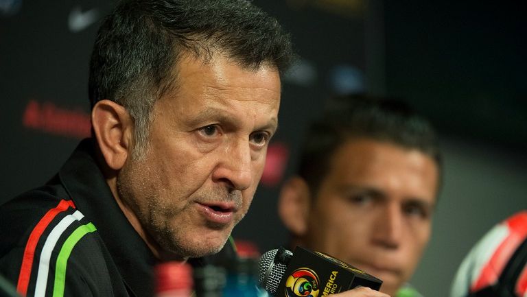 Juan Carlos Osorio en conferencia de prensa del Tri