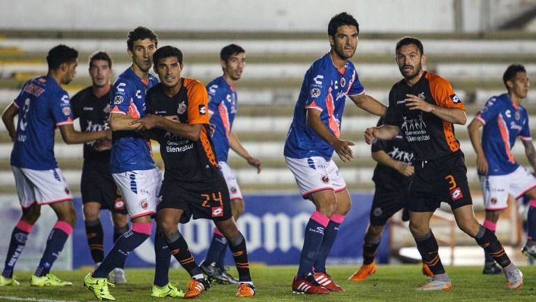 Tiburones de Veracruz y Alebrijes de Oaxaca durante un encuentro por Copa MX disputado en enero pasado