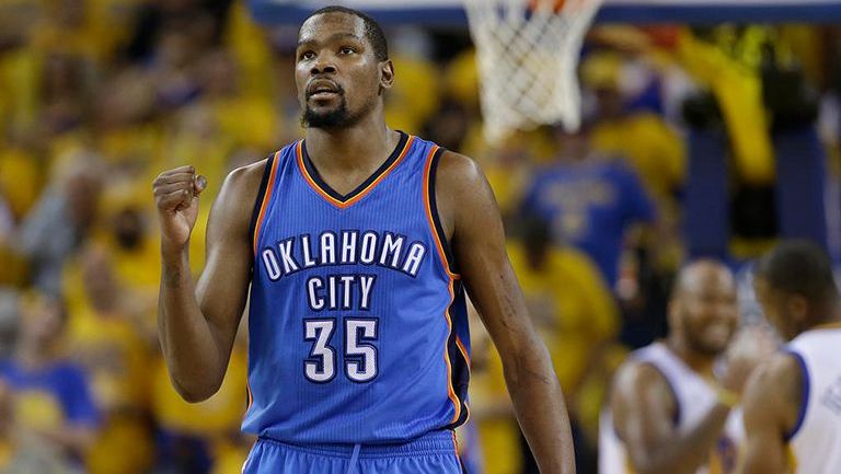 Kevin Durant en un partido con el Thunder