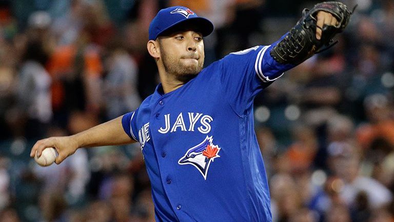 Marco Estrada, durante un juego con los Azulejos de Toronto