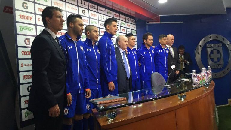 Refuerzos, director deportivo y presidente de Cruz Azul en conferencia