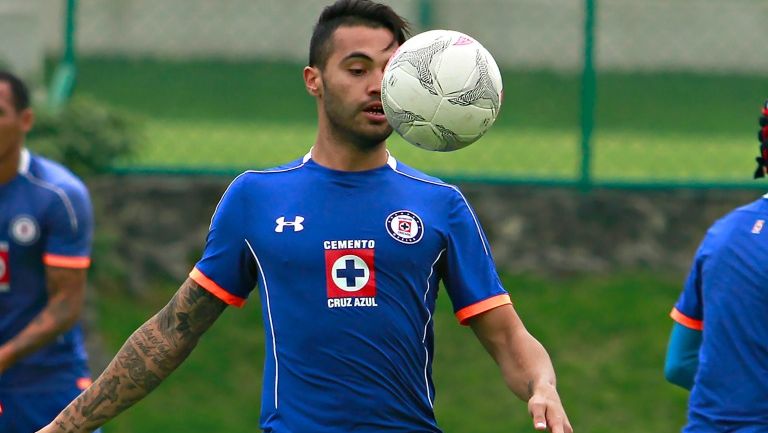 Julián Velázquez entrena en las instalaciones de La Noria