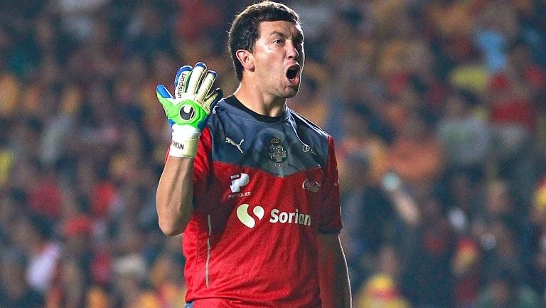 Marchesín grita en un partido de Santos