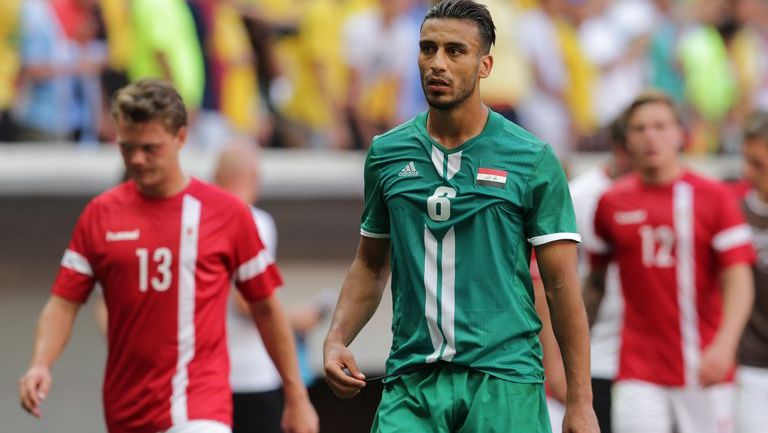 Adnan, durante el partido contra Dinamarca