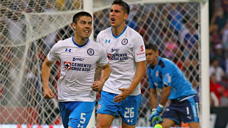 El chileno Francisco Silva celebra el agónico gol del empate para Cruz Azul