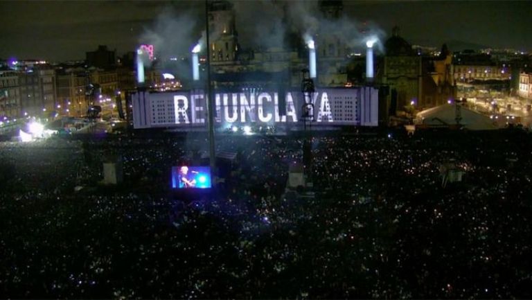 Roger Waters lanza el mensaje de 'Renuncia Ya' durante su concierto