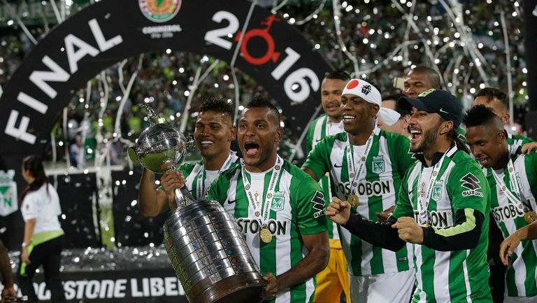 Jugadores de Atlético Nacional celebran el titulo de Libertadores 