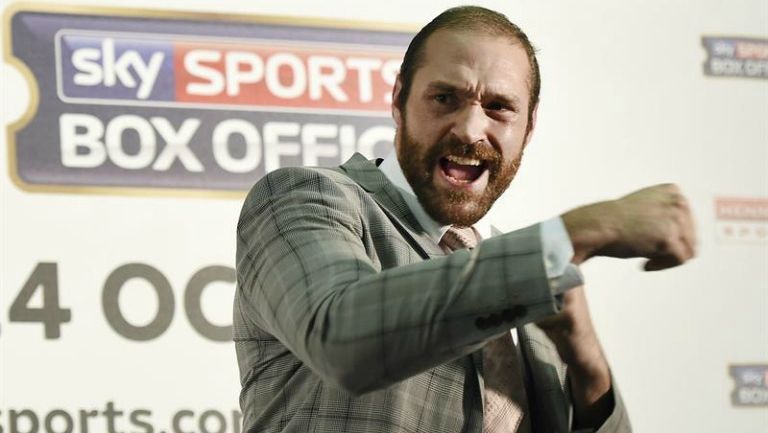 Tyson Fury mientras ofrece una rueda de prensa