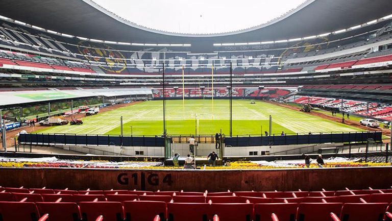 Interior del Estadio Azteca previo al duelo de la NFL en México