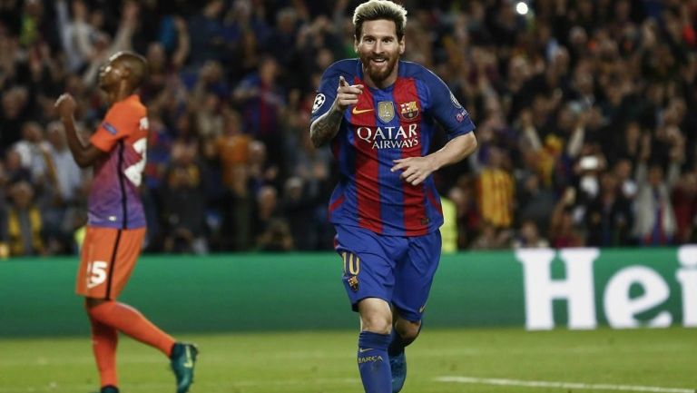 Messi festeja un tanto contra el Man City en Champions