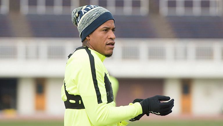 Micky Arroyo, en entrenamiento con América en Japón