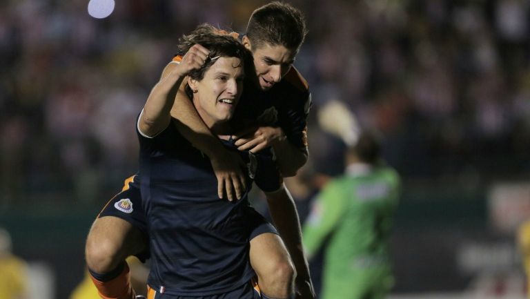 Carlos Fierro festeja su gol contra Venados