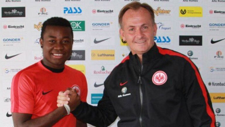 Nelson Mandela, en el equipo juvenil del Eintracht