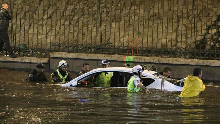 Lluvias en la CDMX provocan caos por inundaciones