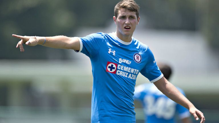 Canterano de Cruz Azul critica al hijo del Chaco Gim nez