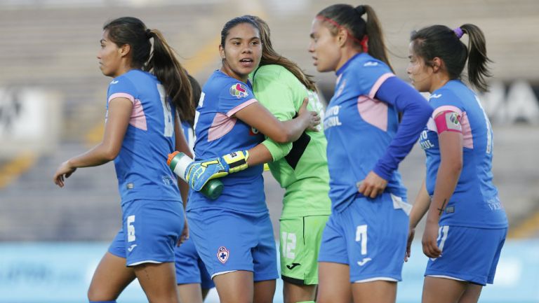 Cruz Azul Femenil en duelo contra Lobos BUAP