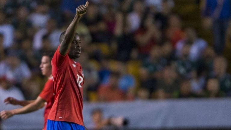 Joel Campbell celebra gol con Costa Rica