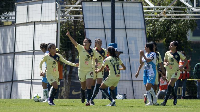 América Femenil celebra su anotación frente a Pachuca