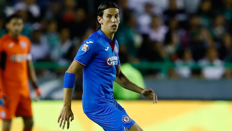 Igor Lichnovsky en un partido de Cruz Azul