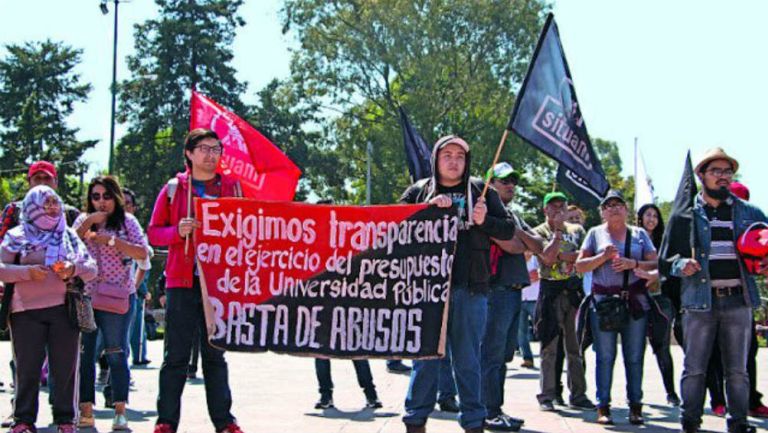 Alumnos se manifiestan en contra de lo que sucede en la UAM 