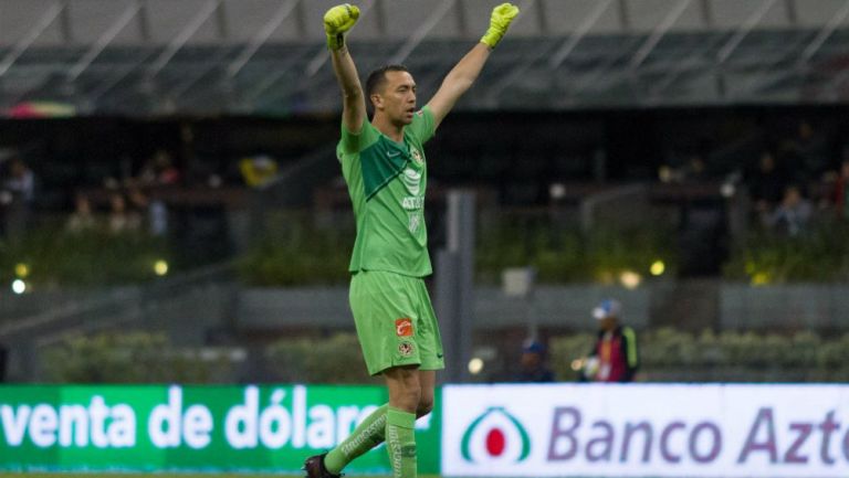 Marchesín, en festejo durante juego del América