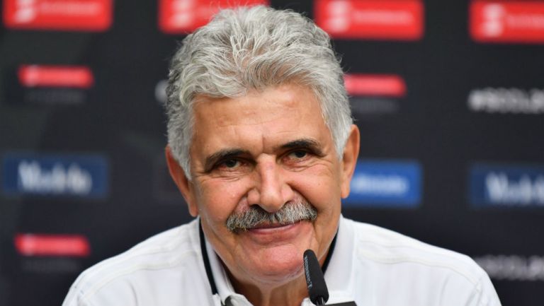 Ricardo Ferretti durante una conferencia de prensa