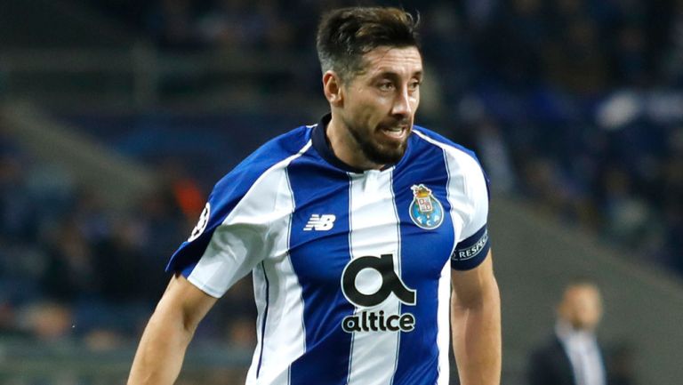 Héctor Herrera en un partido del Porto