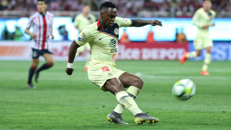 Renato Ibarra, durante el Clásico Nacional