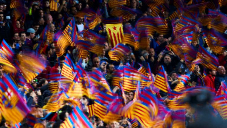 Aficionados del Barcelona en el Camp Nou