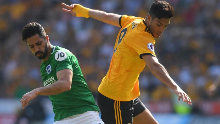 Raúl Jiménez, durante el duelo contra Brighton & Hove Albion