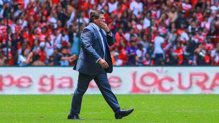 Miguel Herrera en el partido contra Toluca