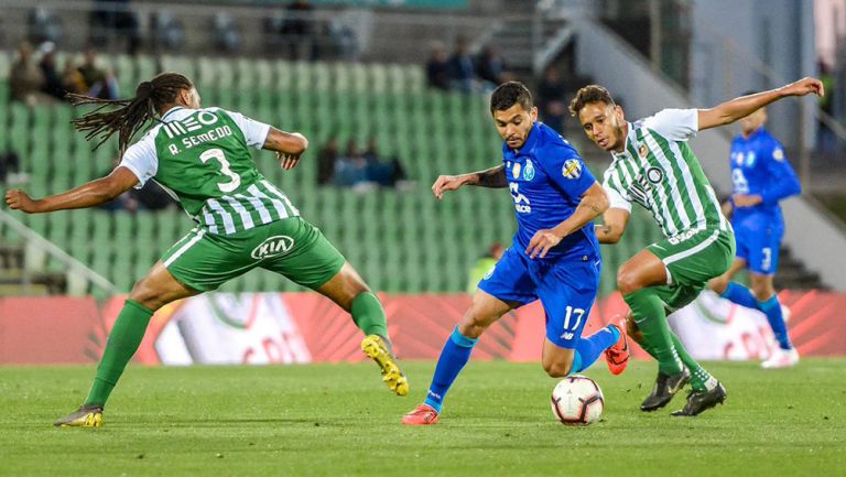 Jesús Corona, durante el partido en contra de Rio Ave