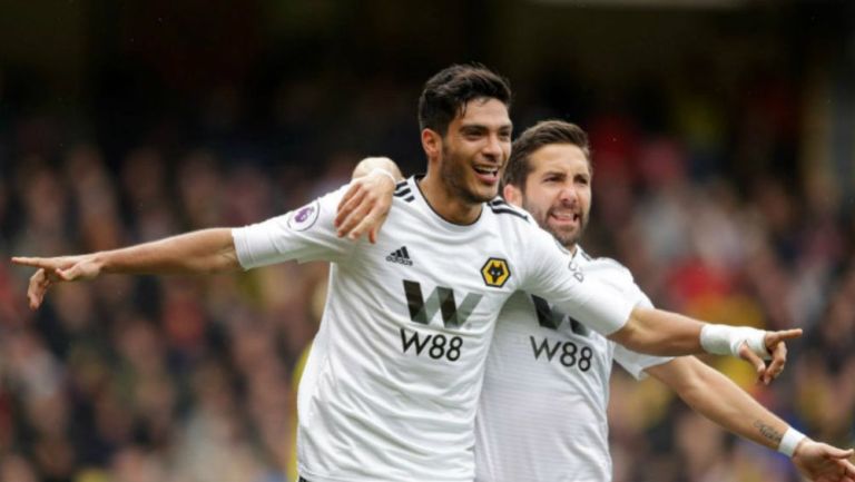 Jiménez festeja su anotación frente al Watford