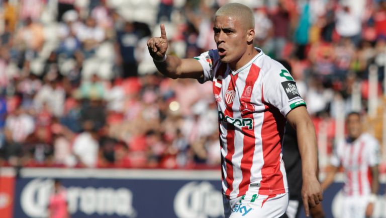 Brian Fernández durante un partido contra Pachuca