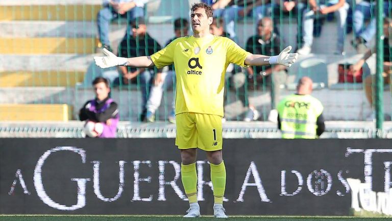 Iker Casillas, durante un compromiso con el Porto