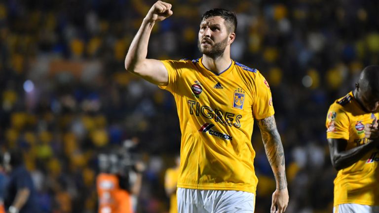 Gignac festeja gol ante Pachuca en los Cuartos de Final del C2019